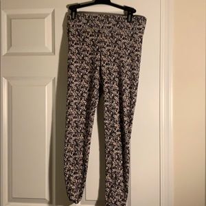 Patterned American Eagle leggings